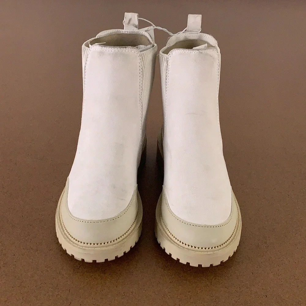 Old Navy Girls Youth Shoe Size 1 Wish Bone Faux-Suede Chelsea Boots NWT *Flaw